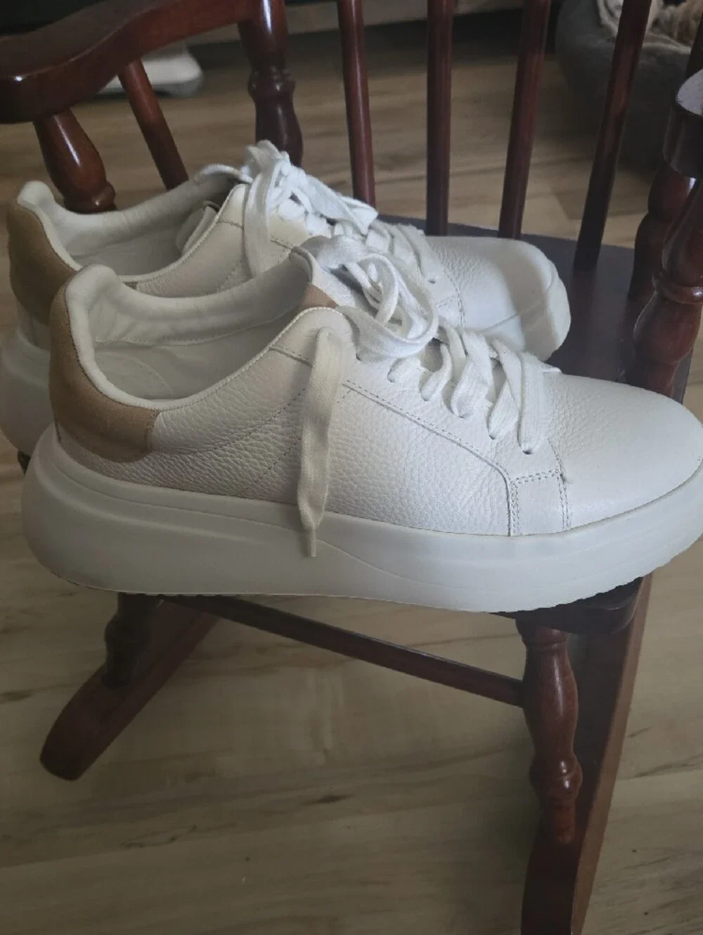 Zara White Sneakers with Beige Heel Tab